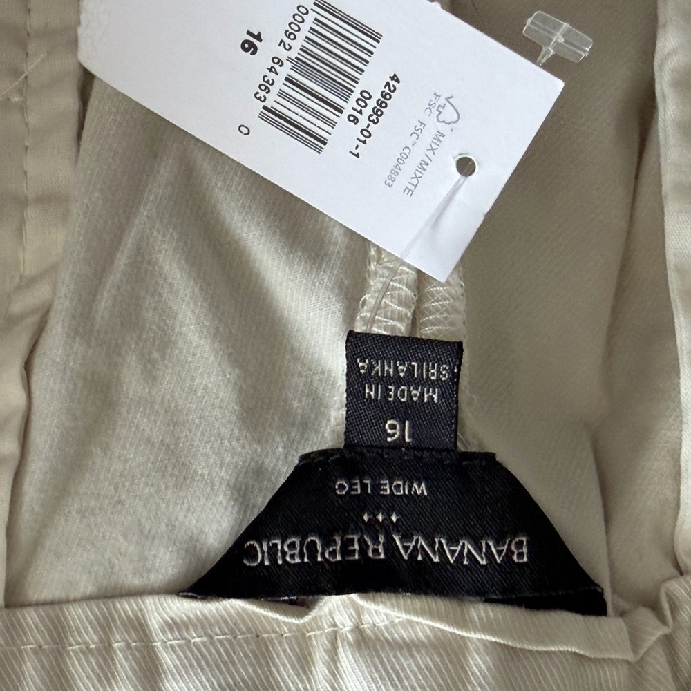 Banana Republic Women's Cream Straight Wide Leg Pants - Picture 8 of 9